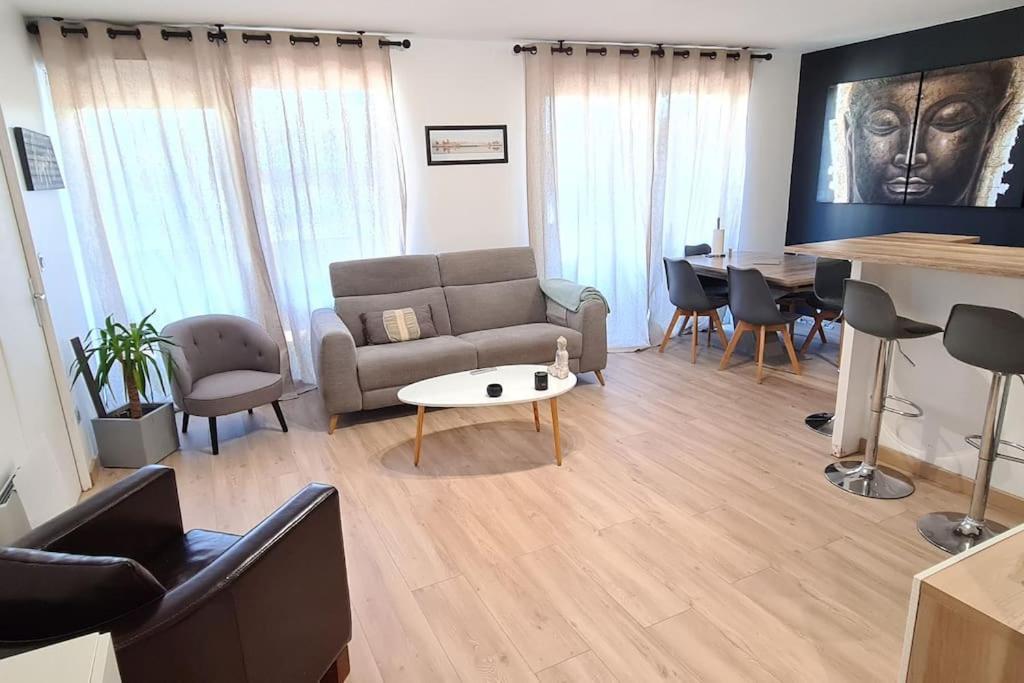 مانت لا جولي Charmant Logement Avec Jacuzzi المظهر الخارجي الصورة